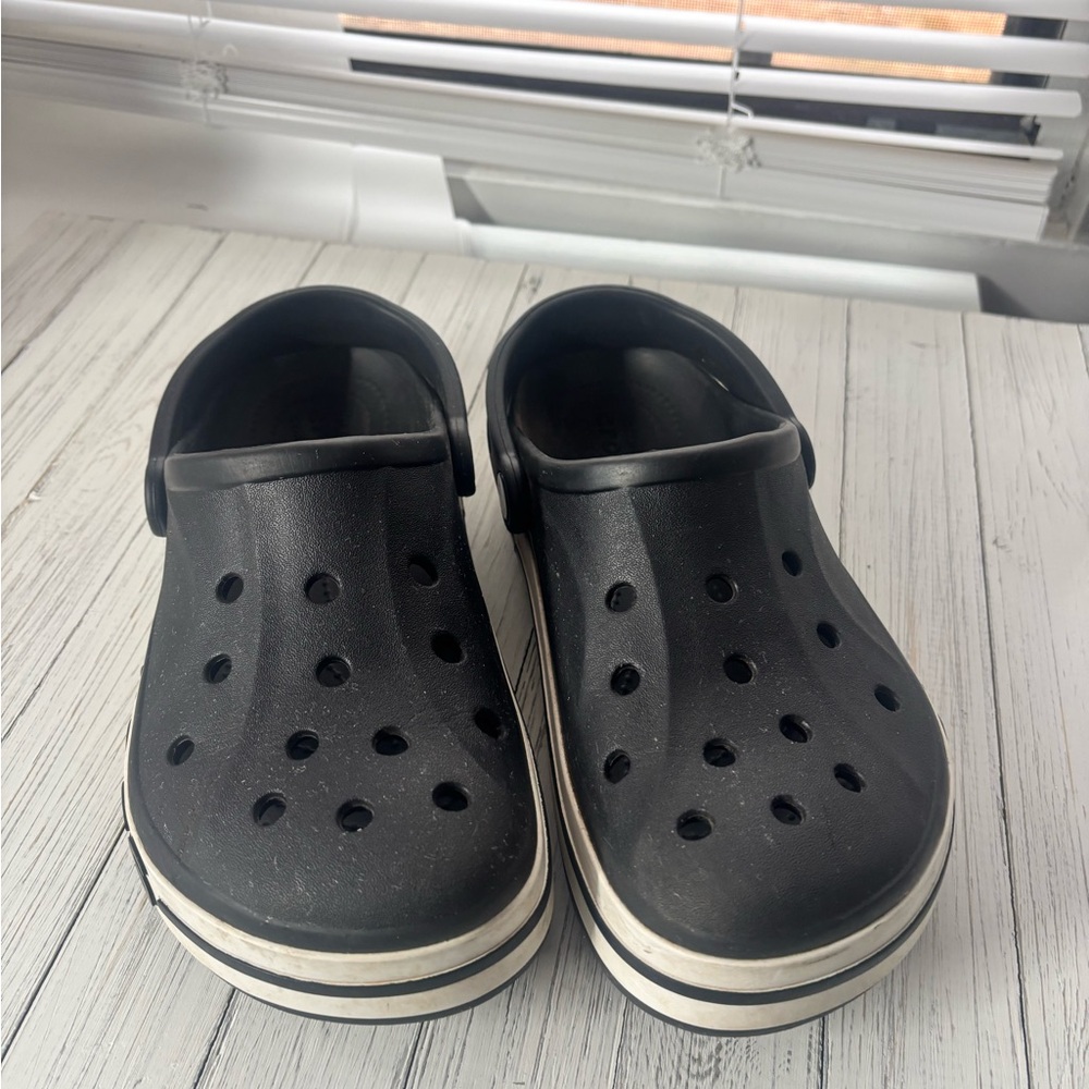 CROCS Black Slip-On Sandals